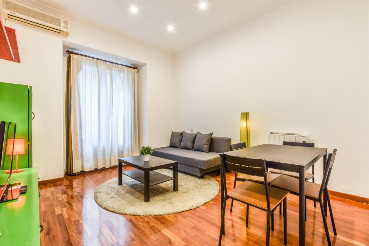 Ferienwohnung Apartamento Puente De Segovia Madrid Exterior foto