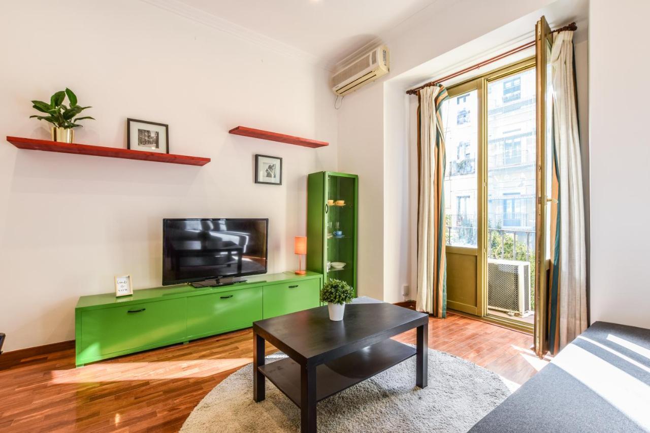Ferienwohnung Apartamento Puente De Segovia Madrid Exterior foto