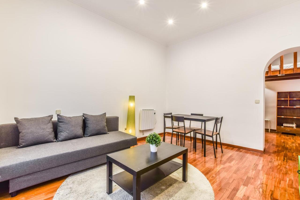 Ferienwohnung Apartamento Puente De Segovia Madrid Exterior foto