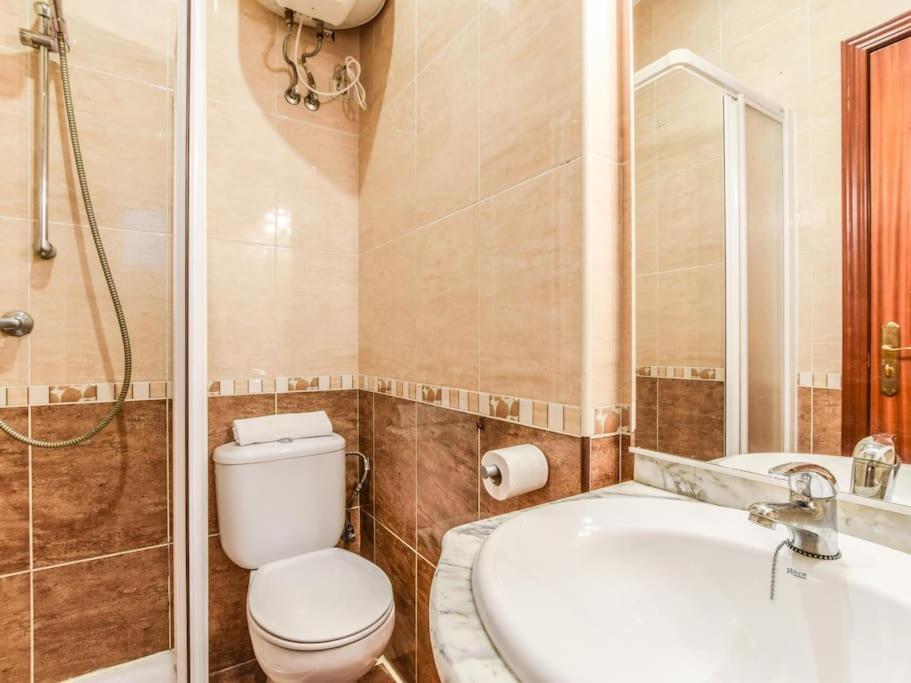 Ferienwohnung Apartamento Puente De Segovia Madrid Exterior foto